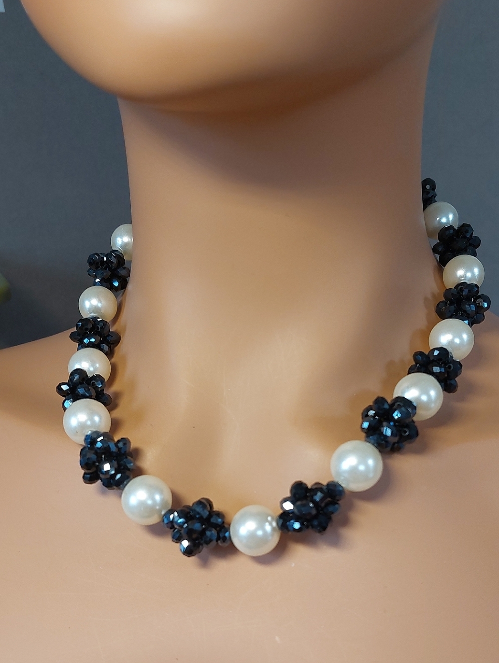 Chunky Glass Black Cluster Faux Pearl Bead Necklace Black White